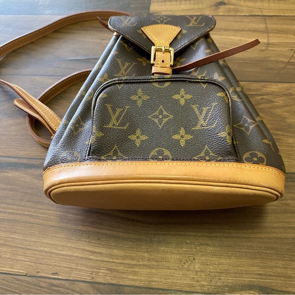 Louis Vuitton Monogram Montsouris Backpack 10”x8” - Picture 6 of 16